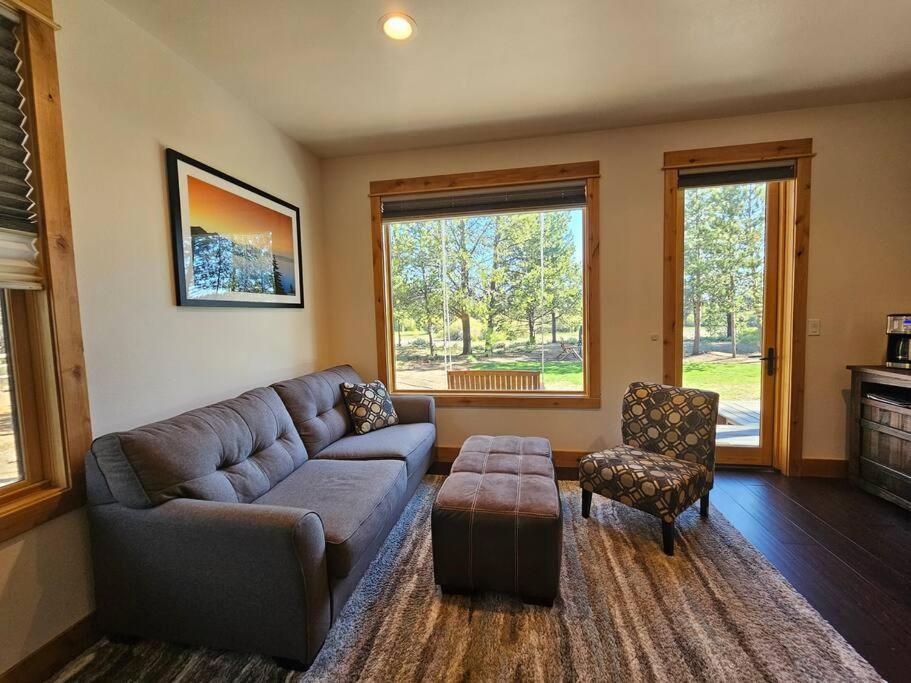 בנד Beautiful Riverfront Near Mt Bachelor With Hot Tub מראה חיצוני תמונה